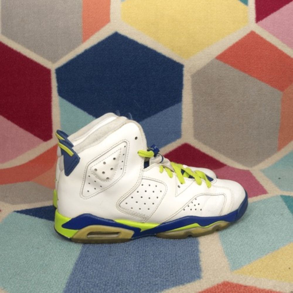 Nike Jordan 6‎ Retro Fierce Green (GS) Size 6.5 Y